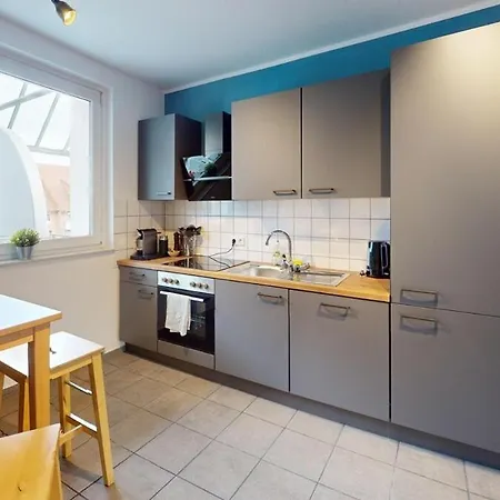 Zentral Und Modern - Mit 2 Sz Und Arbeitsplatz Apartment