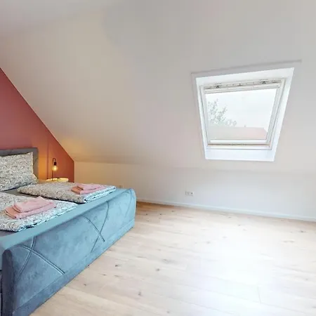 Apartment Zentral Und Modern - Mit 2 Sz Und Arbeitsplatz *